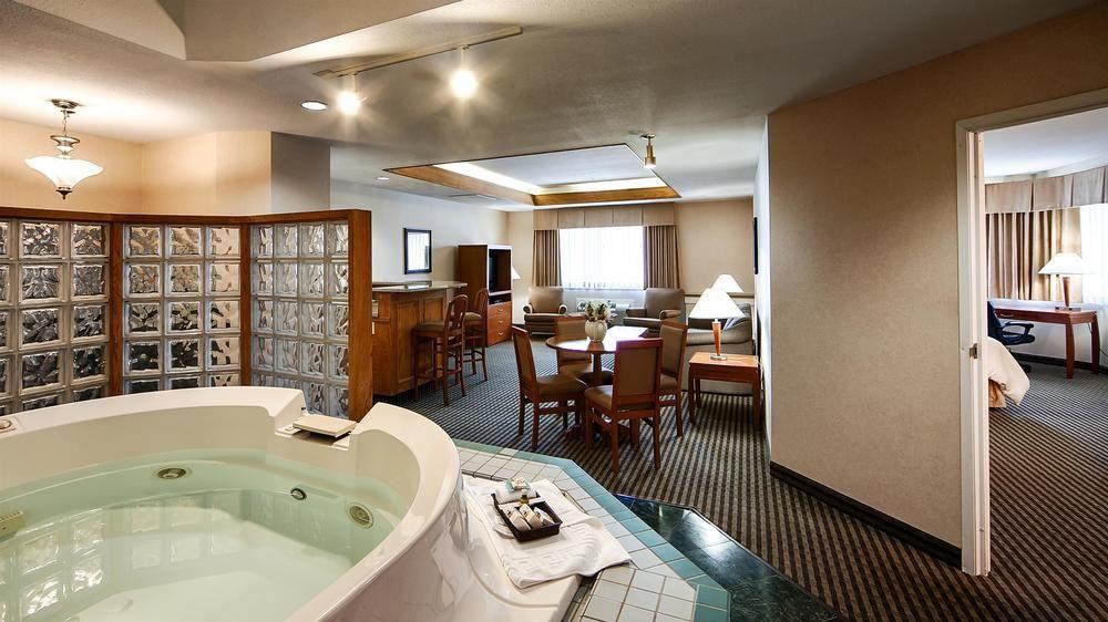Surestay Hotel By Best Western تشيليواك المظهر الخارجي الصورة